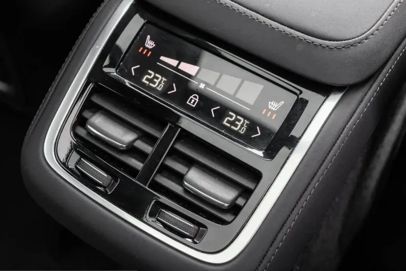 Volvo XC90 din 2025 cu 20.015 km - oferta VOL225287 - foto 14