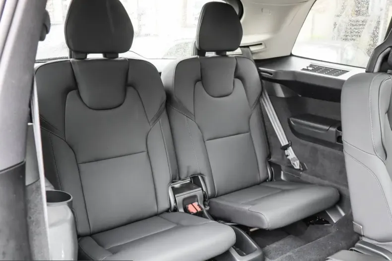 Volvo XC90 din 2025 cu 20.015 km - oferta VOL225287 - foto 15