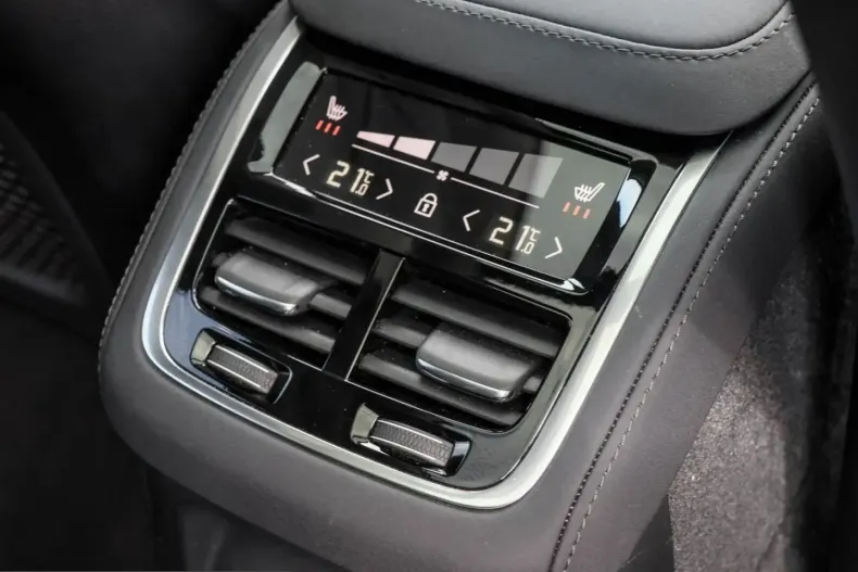 Volvo XC90 din 2025 cu 23.095 km - oferta VOL225288 - foto 14