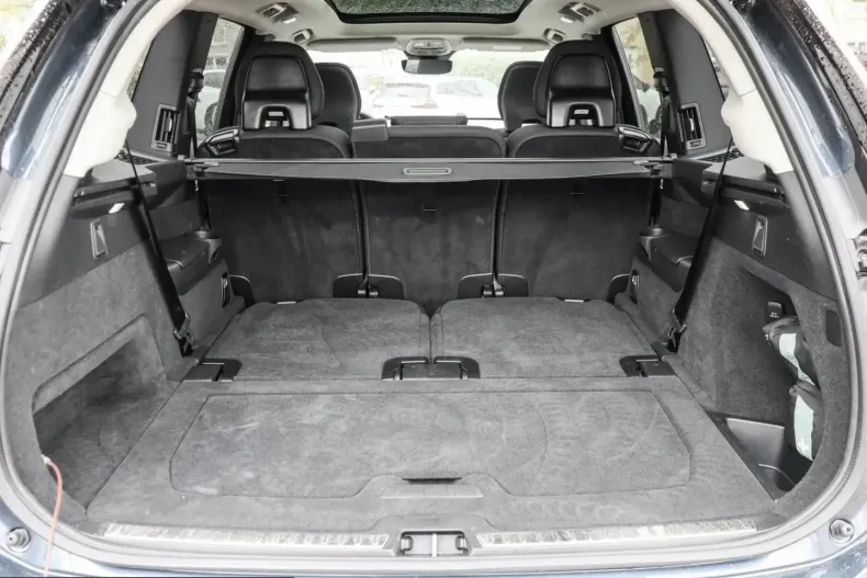 Volvo XC90 din 2025 cu 25.350 km - oferta VOL225289 - foto 10
