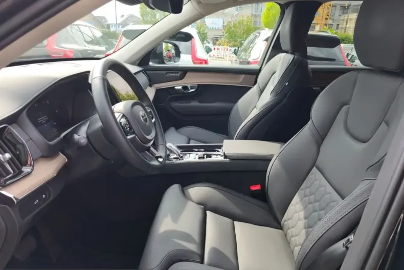 Volvo XC90 din 2025 cu 25.039 km - oferta VOL225292 - foto 10