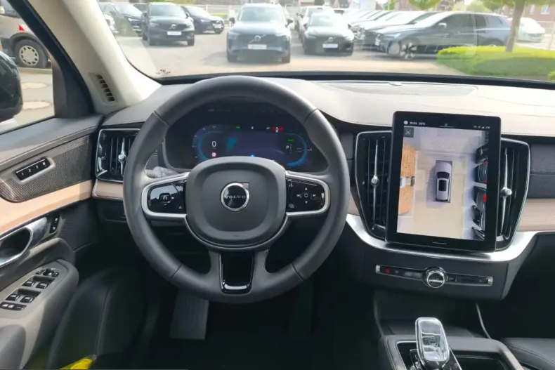 Volvo XC90 din 2025 cu 25.039 km - oferta VOL225292 - foto 12
