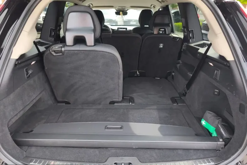 Volvo XC90 din 2025 cu 25.039 km - oferta VOL225292 - foto 15
