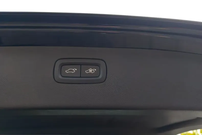 Volvo XC90 din 2025 cu 25.039 km - oferta VOL225292 - foto 16