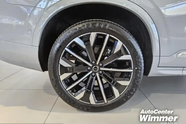 Volvo XC90 din 2025 cu 12.000 km - oferta VOL225295 - foto 16