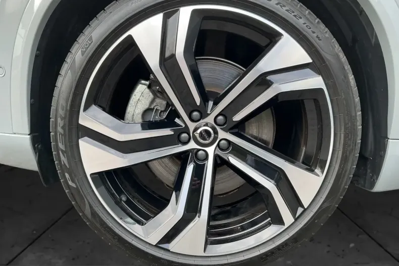 Volvo XC90 din 2025 cu 23.342 km - oferta VOL225298 - foto 6