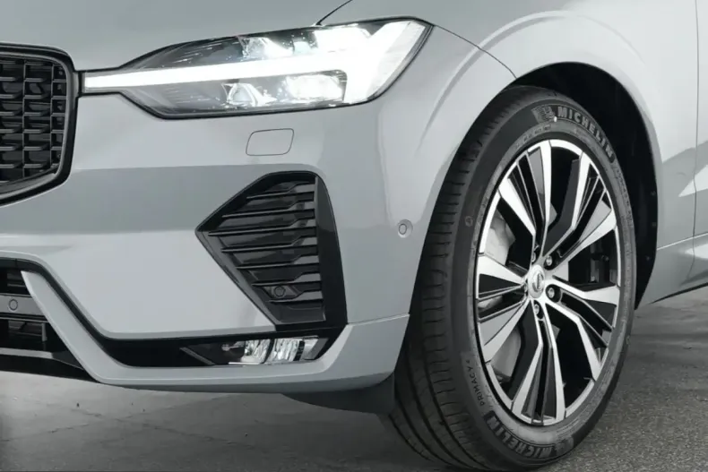 Volvo XC60 din 2025 cu 25.957 km - oferta VOL225301 - foto 10