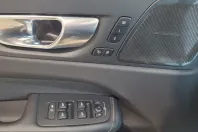 Volvo XC60 din 2025 cu 43.490 km - oferta VOL225303 - foto 5