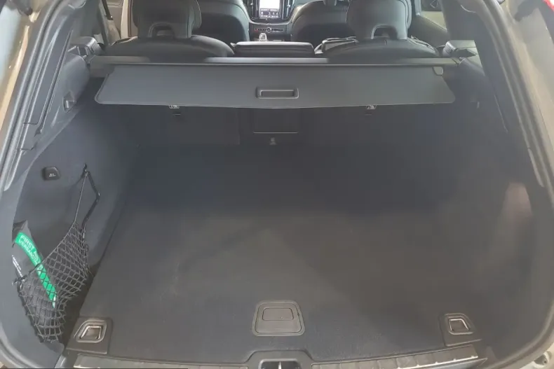 Volvo XC60 din 2025 cu 43.490 km - oferta VOL225303 - foto 12