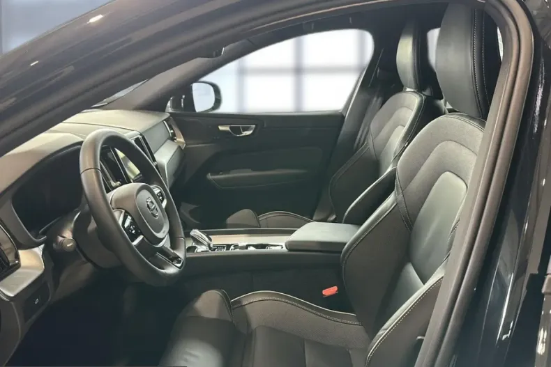 Volvo XC60 din 2025 cu 48.870 km - oferta VOL225305 - foto 6