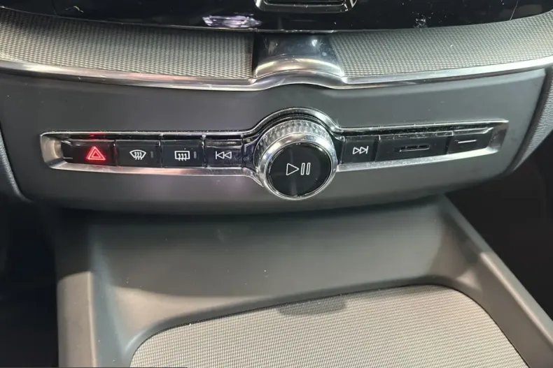 Volvo XC60 din 2025 cu 44.172 km - oferta VOL225306 - foto 17