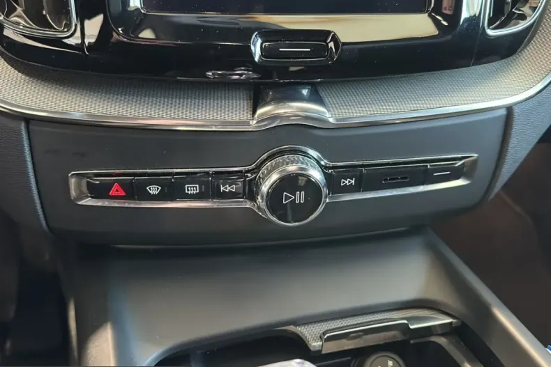 Volvo XC60 din 2025 cu 37.700 km - oferta VOL225309 - foto 16