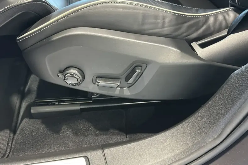 Volvo XC60 din 2025 cu 35.590 km - oferta VOL225311 - foto 19