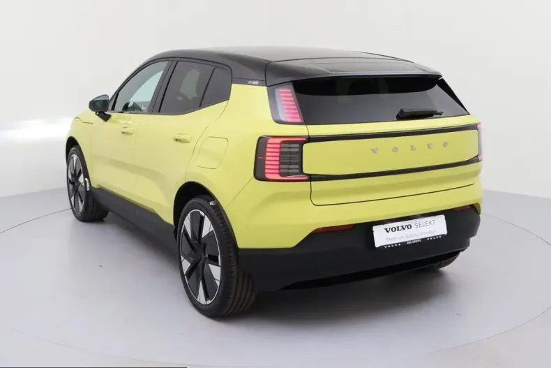 Volvo EX30 din 2025 cu 13.800 km - oferta VOL225316 - foto 6