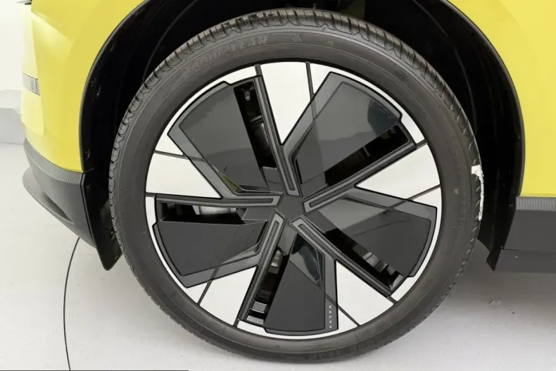 Volvo EX30 din 2025 cu 13.800 km - oferta VOL225316 - foto 8