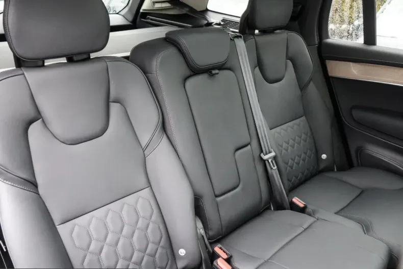 Volvo XC90 din 2025 cu 27.650 km - oferta VOL225318 - foto 4
