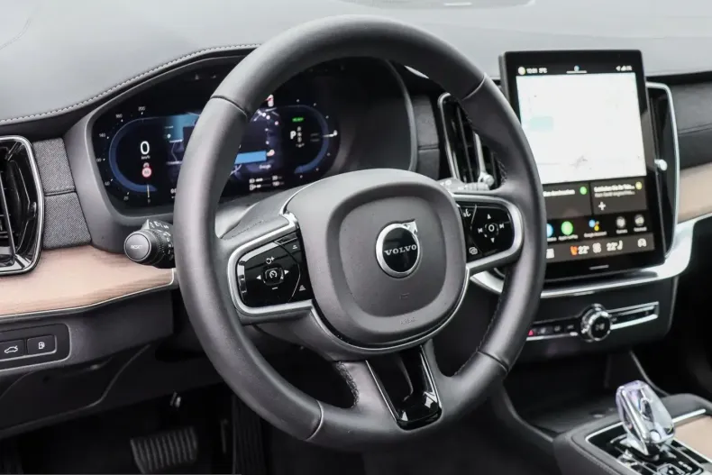 Volvo XC90 din 2025 cu 27.650 km - oferta VOL225318 - foto 9
