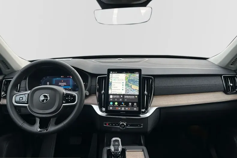 Volvo XC90 din 2025 cu 22.800 km - oferta VOL225320 - foto 4