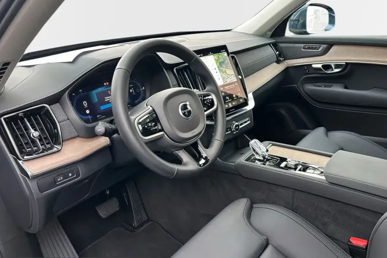 Volvo XC90 din 2025 cu 22.800 km - oferta VOL225320 - foto 14
