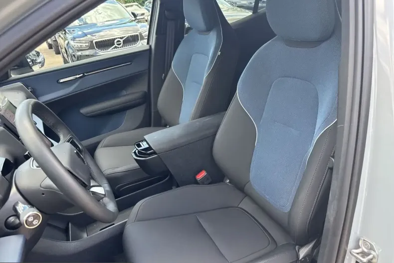 Volvo EX30 din 2024 cu 14.790 km - oferta VOL225321 - foto 12