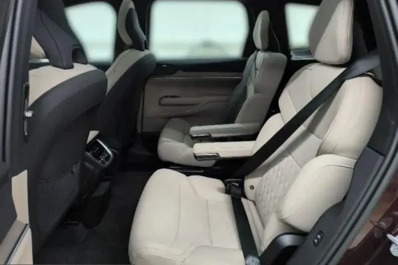 Volvo EX90 din 2025 cu 6.000 km - oferta VOL225324 - foto 5