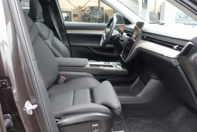 Volvo EX90 din 2024 cu 6.990 km - oferta VOL225325 - foto 9