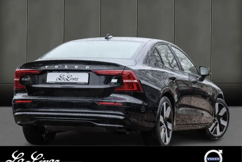 Volvo S60 din 2024 cu 25.215 km - oferta VOL225326 - foto 2