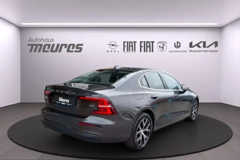 Volvo S60 din 2024 cu 32.672 km - oferta VOL225333 - foto 4