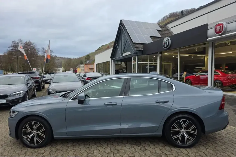 Volvo S60 din 2024 cu 24.350 km - oferta VOL225336 - foto 2