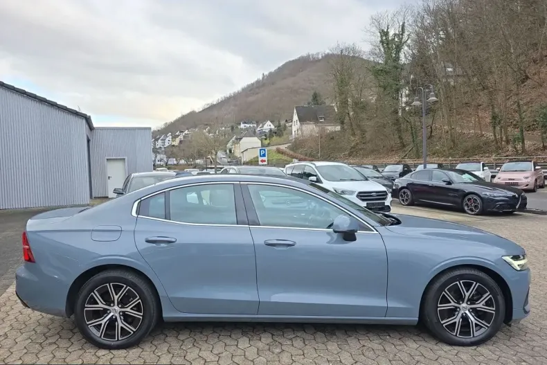 Volvo S60 din 2024 cu 24.350 km - oferta VOL225336 - foto 4