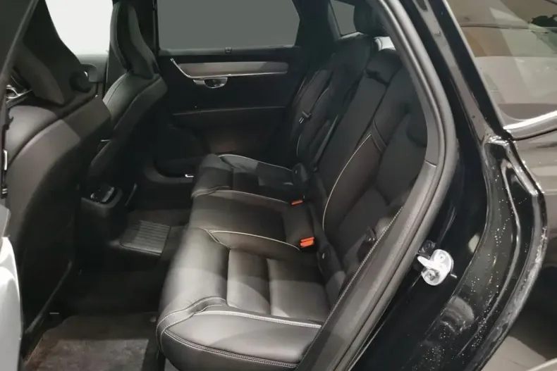 Volvo S90 din 2024 cu 45.000 km - oferta VOL225337 - foto 8