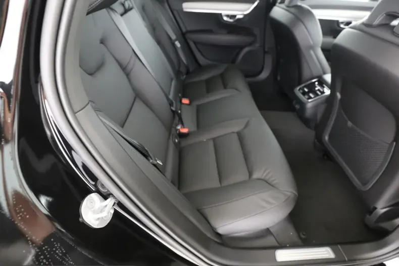 Volvo S90 din 2024 cu 24.860 km - oferta VOL225338 - foto 4