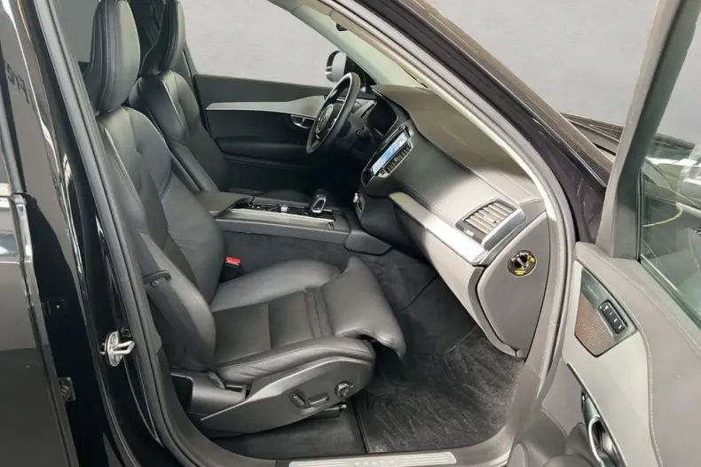 Volvo XC90 din 2025 cu 13.476 km - oferta VOL225341 - foto 19