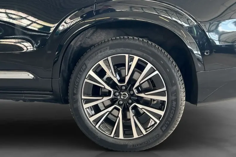 Volvo XC90 din 2025 cu 13.476 km - oferta VOL225341 - foto 31
