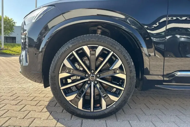 Volvo XC90 din 2025 cu 20.575 km - oferta VOL225342 - foto 9