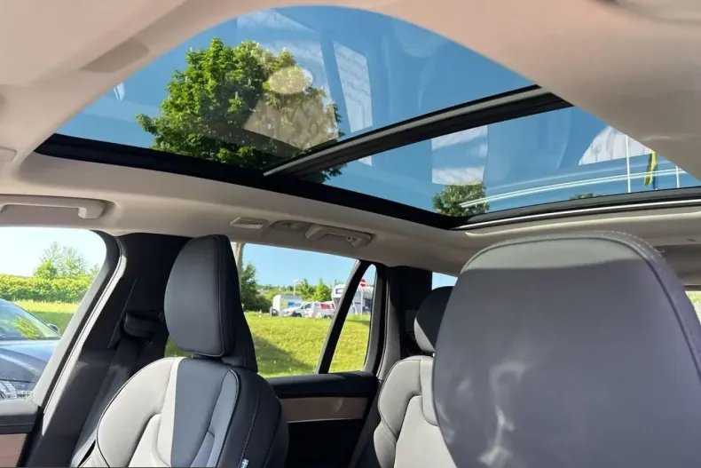 Volvo XC90 din 2025 cu 20.575 km - oferta VOL225342 - foto 19