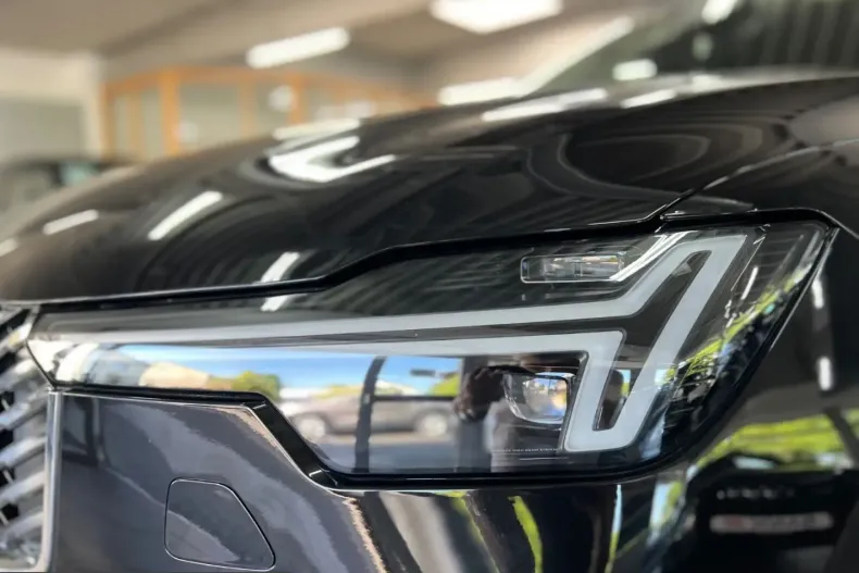 Volvo XC90 din 2025 cu 23.365 km - oferta VOL225343 - foto 5