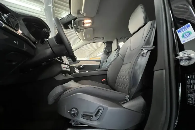 Volvo XC90 din 2025 cu 23.365 km - oferta VOL225343 - foto 26