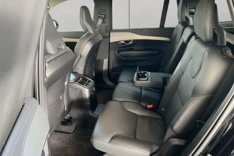 Volvo XC90 din 2025 cu 42.710 km - oferta VOL225344 - foto 17