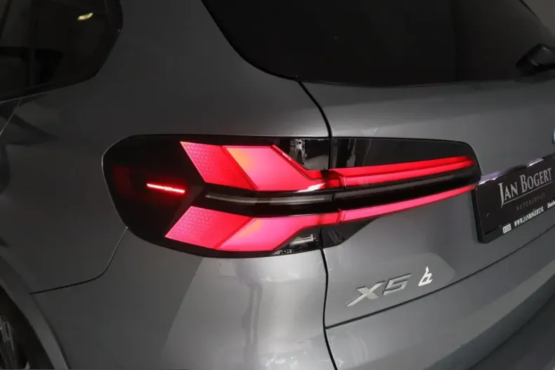 BMW X5 (Seria X) din 2024 cu 52.898 km - oferta BMW225348 - foto 46