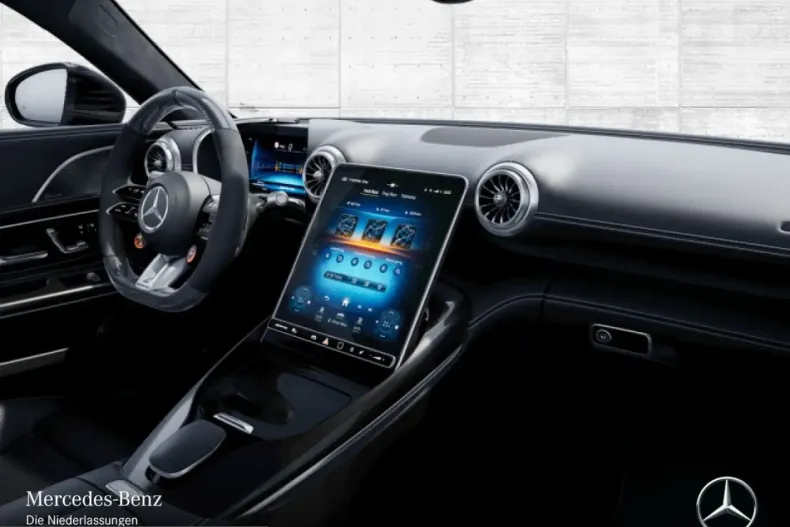 Mercedes-Benz AMG GT (Clasa GT) din 2024 cu 26.492 km - oferta MER225352 - foto 15