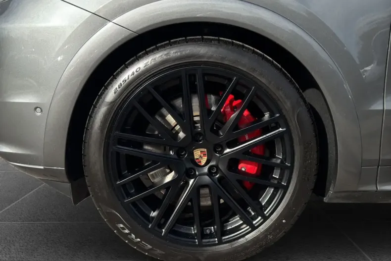 Porsche Cayenne din 2024 cu 16.900 km - oferta POR225355 - foto 7