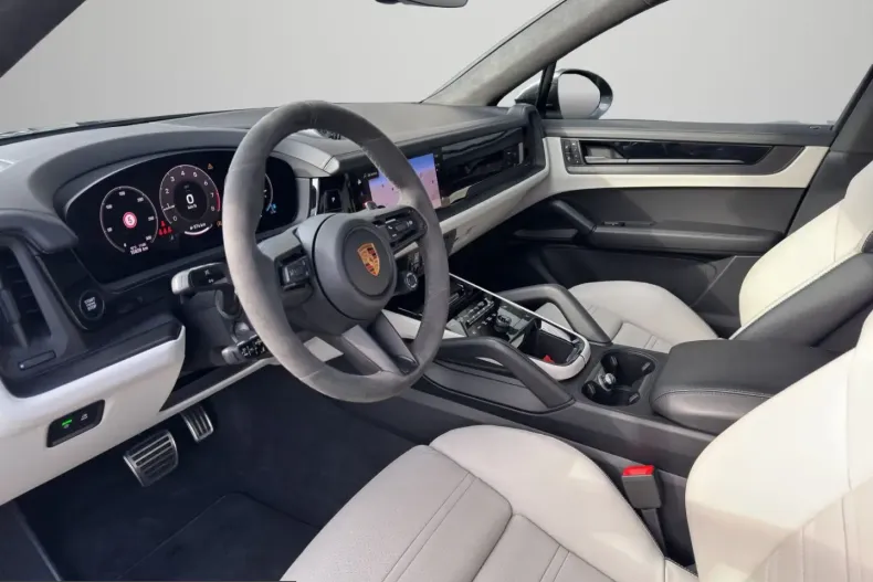 Porsche Cayenne din 2024 cu 16.900 km - oferta POR225355 - foto 9