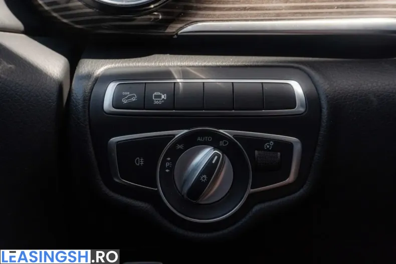 Mercedes-Benz V 220 (Clasa V) din 2023 cu 66.800 km - oferta MER225360 - foto 17