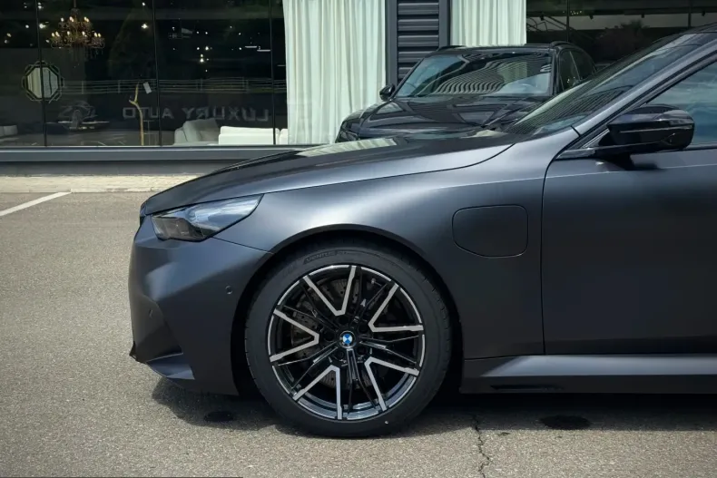 BMW M5 (Seria 5) din 2026 cu 40 km - oferta BMW225362 - foto 7