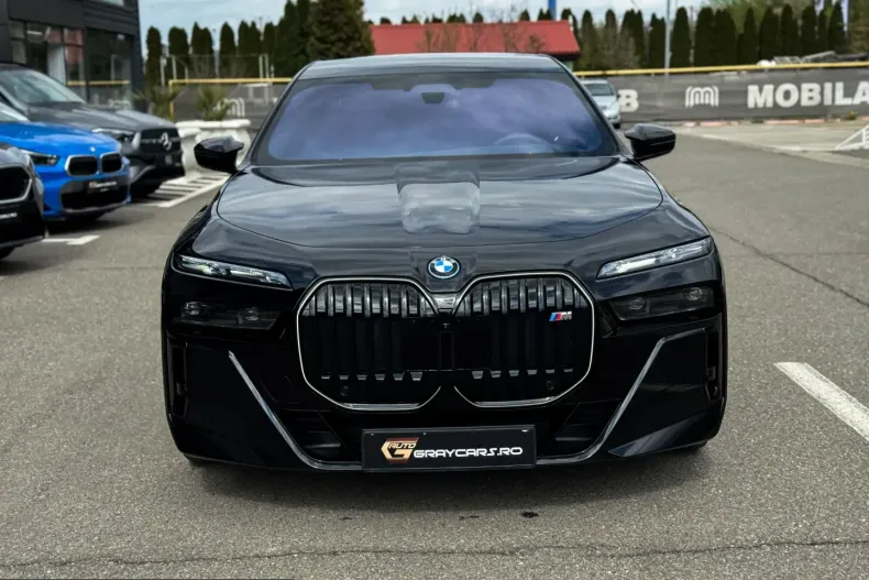 BMW M760 (Seria 7) din 2025 cu 15.000 km - oferta BMW225363 - foto 2