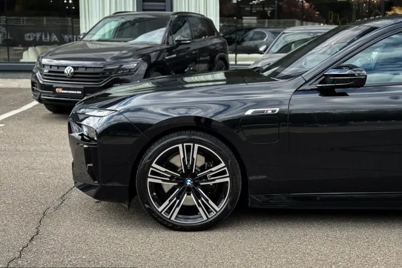 BMW M760 (Seria 7) din 2025 cu 15.000 km - oferta BMW225363 - foto 6