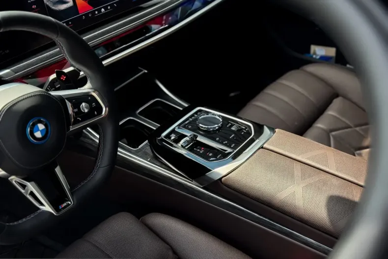 BMW M760 (Seria 7) din 2025 cu 15.000 km - oferta BMW225363 - foto 17