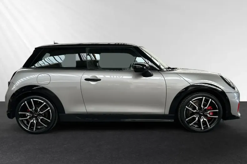 MINI John Cooper Works din 2025 cu 10.600 km - oferta MIN225368 - foto 2