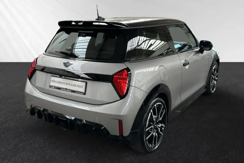 MINI John Cooper Works din 2025 cu 10.600 km - oferta MIN225368 - foto 3
